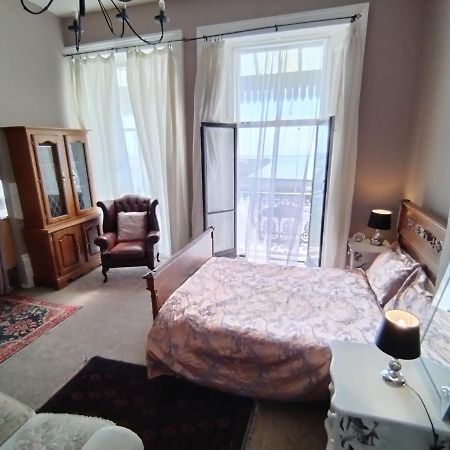 Sea View Studio Flat With Balcony, Parking Dover Exterior photo