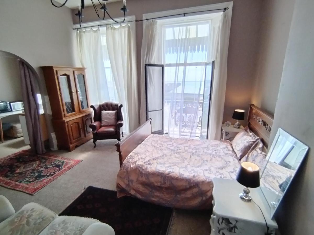 Sea View Studio Flat With Balcony, Parking Dover Exterior photo